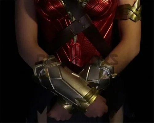 Wonder Woman cosplay DCEU armor convention reference